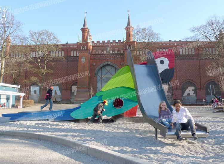 木制游樂(lè)設(shè)施